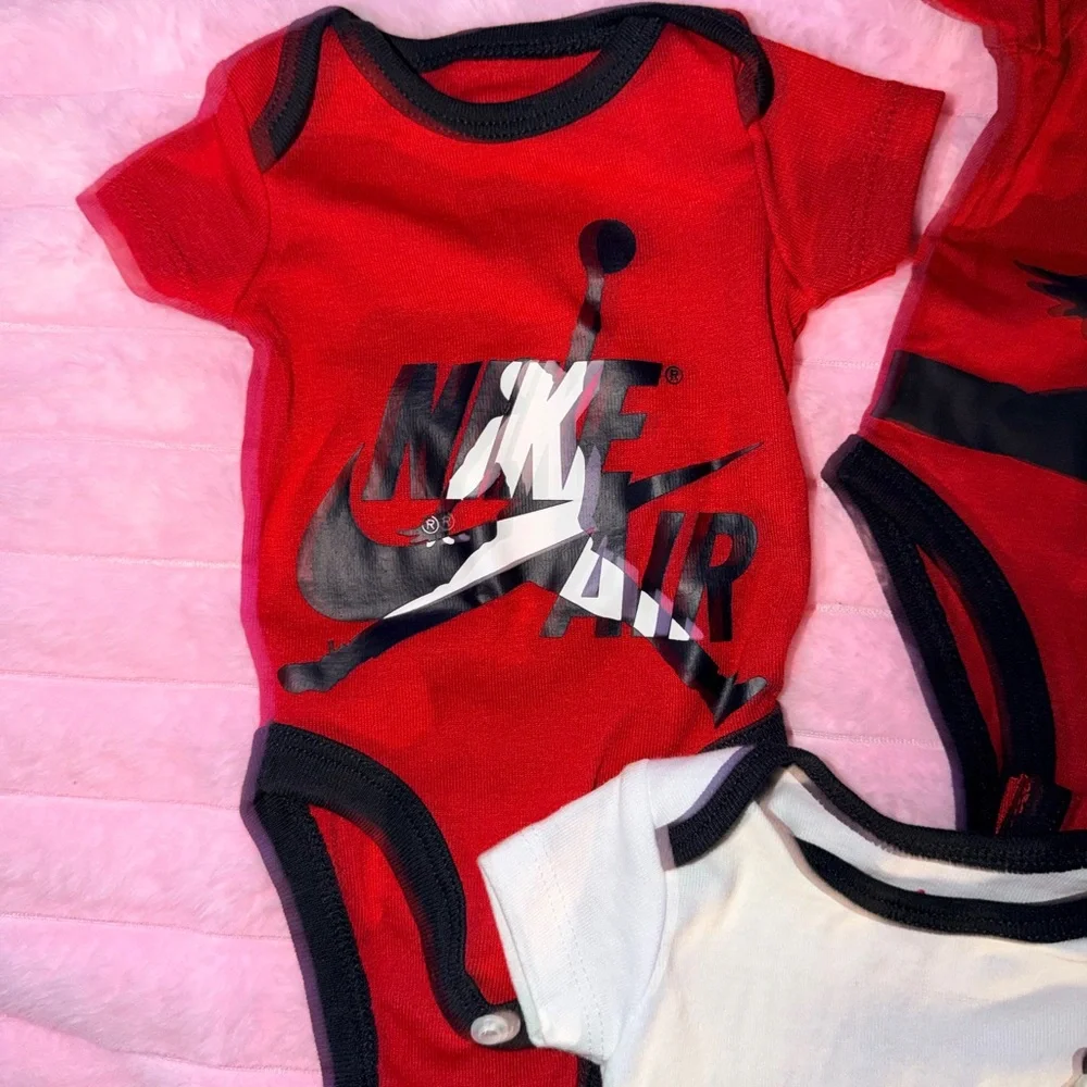 Nike Baby Bodysuits - Red, Black & White Sport Set - Picture 5 of 11